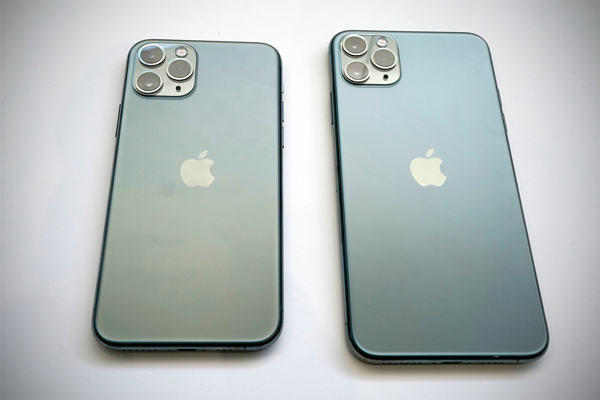 What's the difference between iPhone 11 and iPhone 11 Pro?