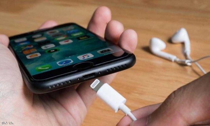 iPhone charger need to be replaced, said EU