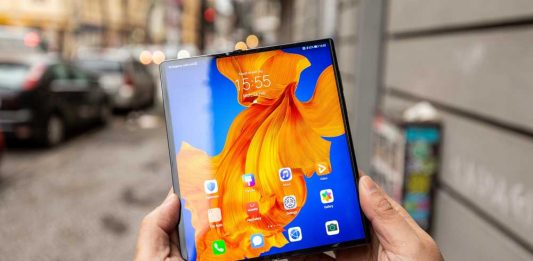 Huawei Mate XS foldable announced with a more durable display and better processor