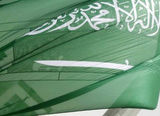 Pakistanis and Indians can now get Saudi visit visa on arrival and might also perform Umrah