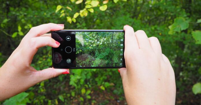Top 10 Budget Friendly Smartphones With Best Cameras in 2025